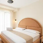 Loris Apartaments 302